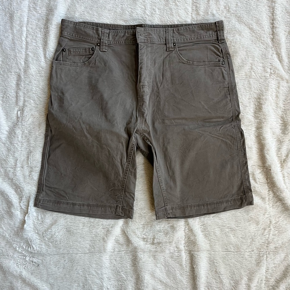 Prana Bronson Short NWOT